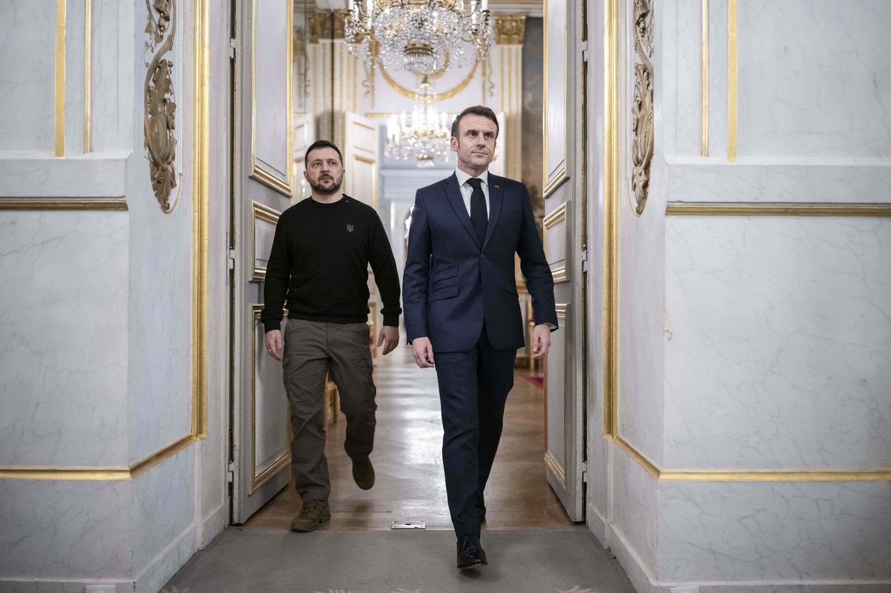 Exclusive - Emmanuel Macron Meets Volodymyr Zelenskyy - Paris