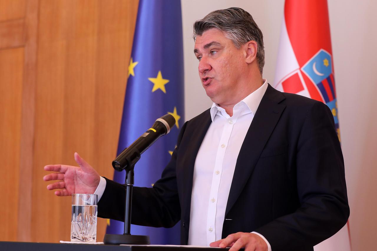 Predsjednik Zoran Milanović održao  izvanrednu konferenciju za medije