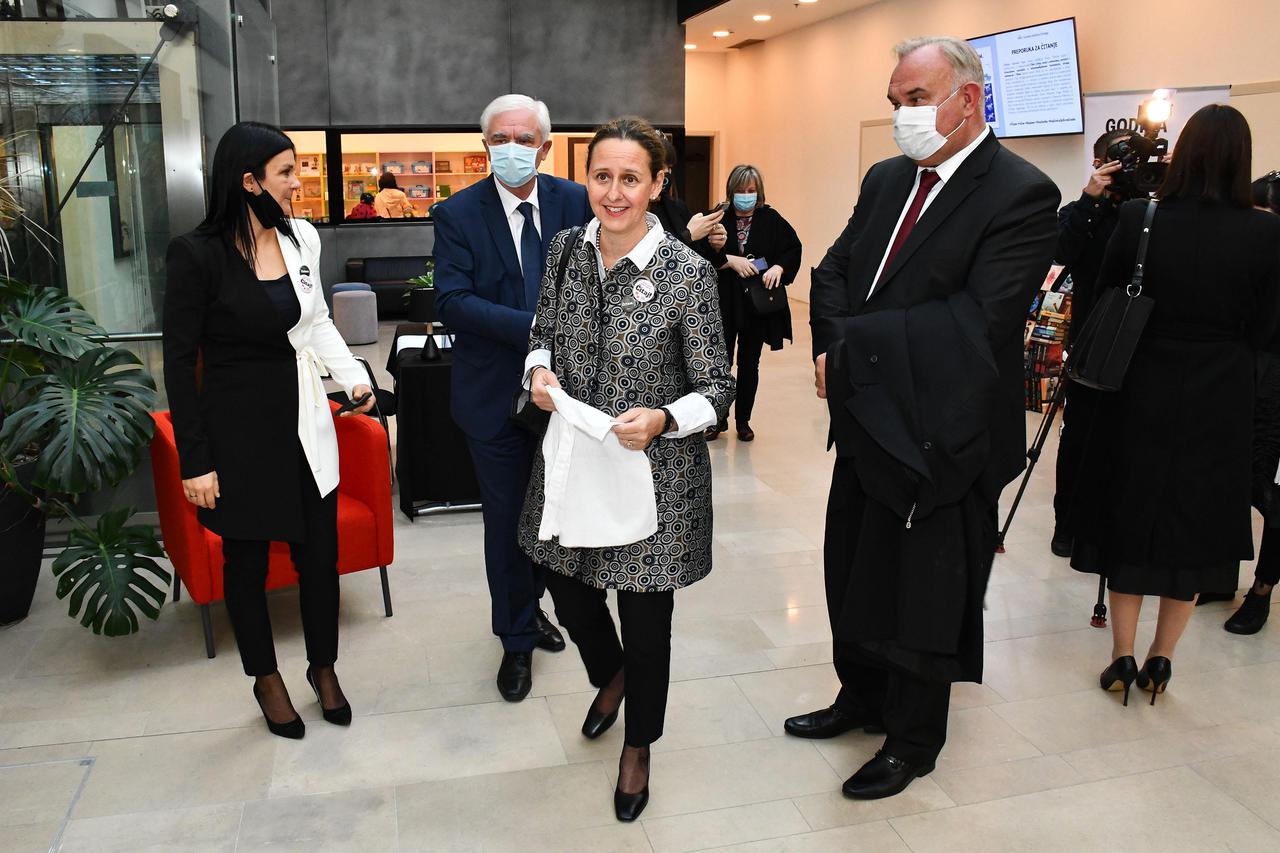 Požega - Ministrica Nina Obuljen Koržinek otvorila manifestaciju Mjesec hrvatske knjige 2021.
