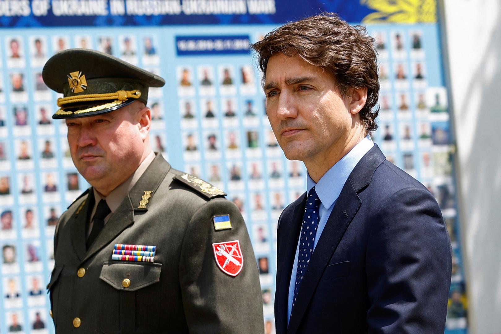 Canadian Prime Minister Justin Trudeau visits the Wall of Remembrance to pay tribute to killed Ukrainian soldiers, amid Russia's attack on Ukraine, in Kyiv, Ukraine June 10, 2023. REUTERS/Valentyn Ogirenko/Pool Photo: VALENTYN OGIRENKO/REUTERS