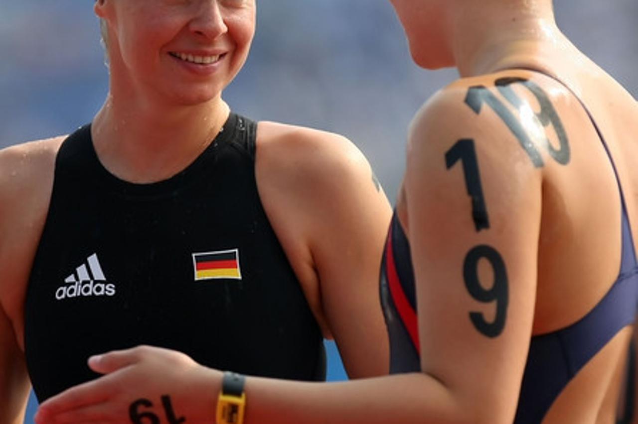 'AngelaMaurer_nnn_spo_150811'