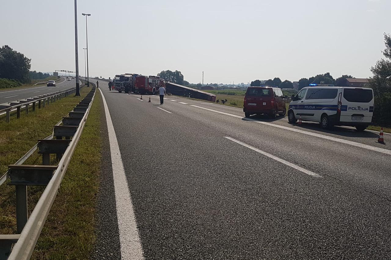 Teška prometna nesreća kod Slavonskog Broda