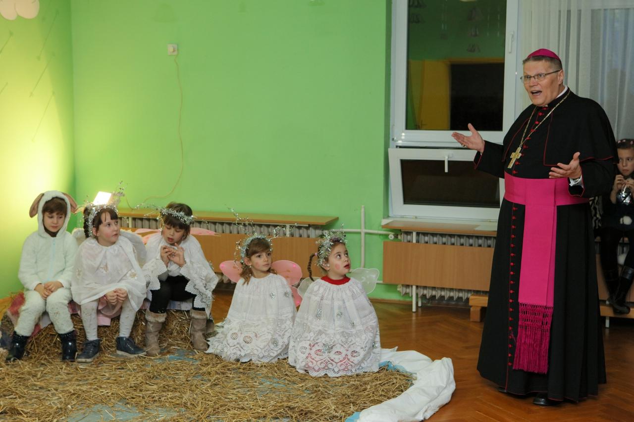 Osijek: Nadbiskup Đuro Hranić posjetio dječji vrtić Jaglenac