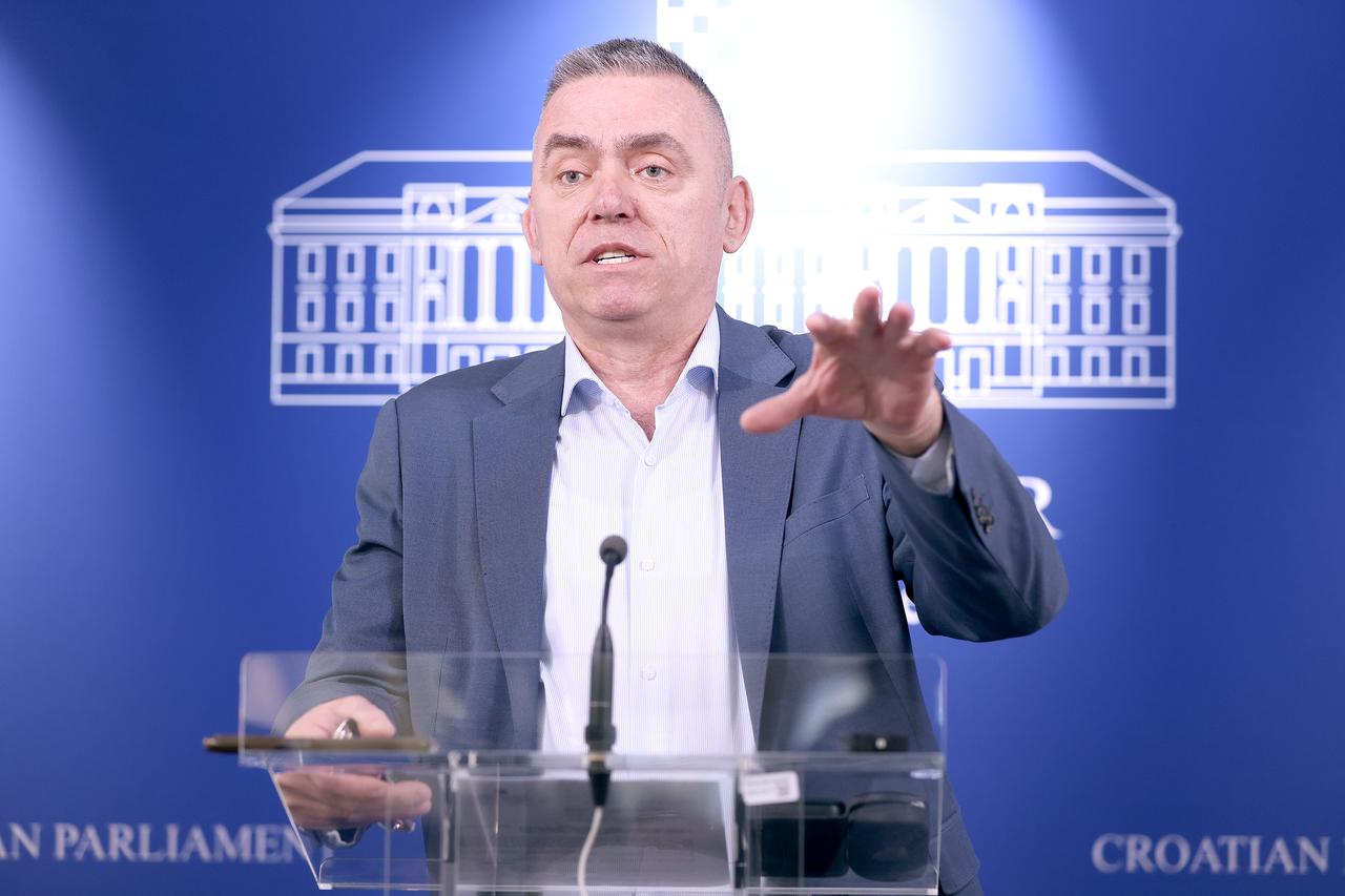 Zagreb: Stipo Mlinarić o unutarnjoj politici