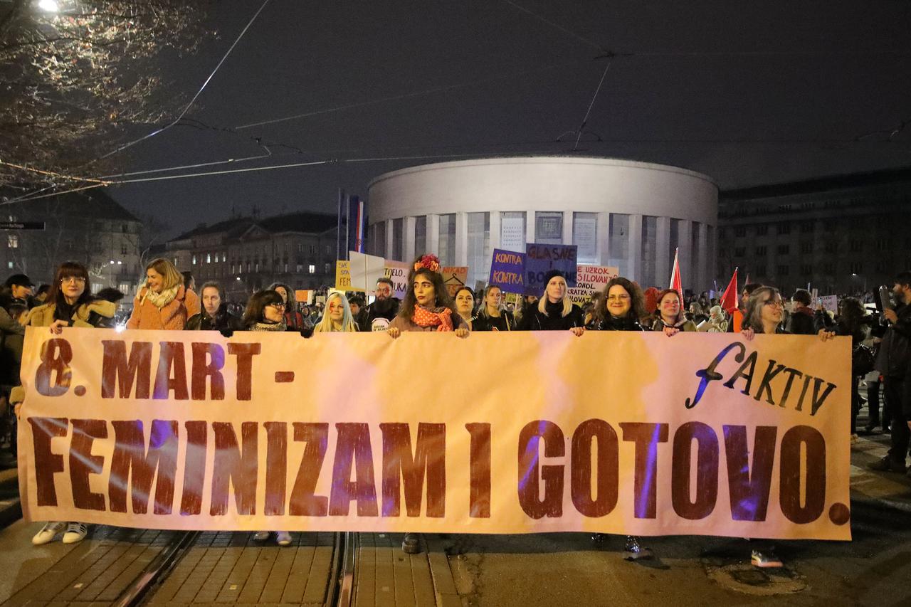Zagreb: Održan noćni marš održan pod sloganom "Feminizam i gotovo"