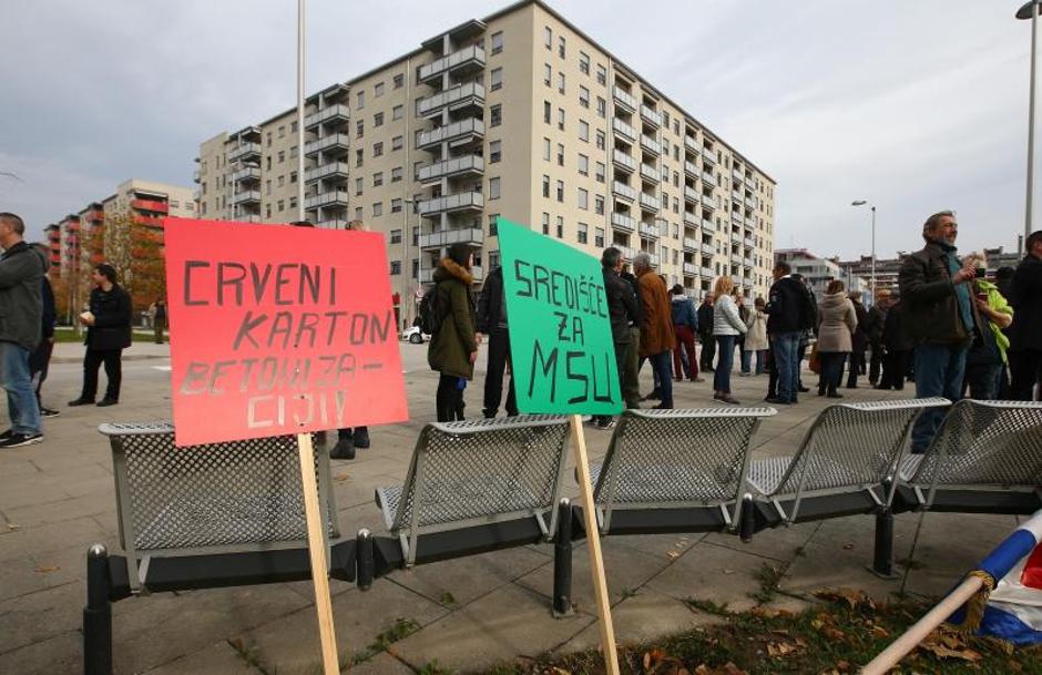Zagreb: Prosvjed građana Središća protiv gradnje megalomanske zgrade kraj MSU