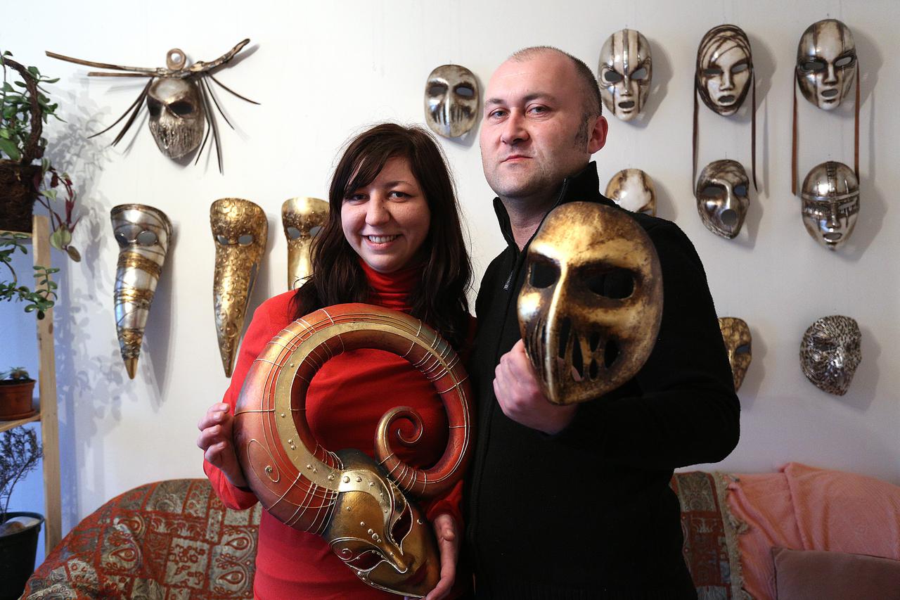 04.02.2015., Zagreb - Tihomir Marinkovic izradjuje unikatne venecijanske maske. Photo:Anto Magzan/PIXSELL