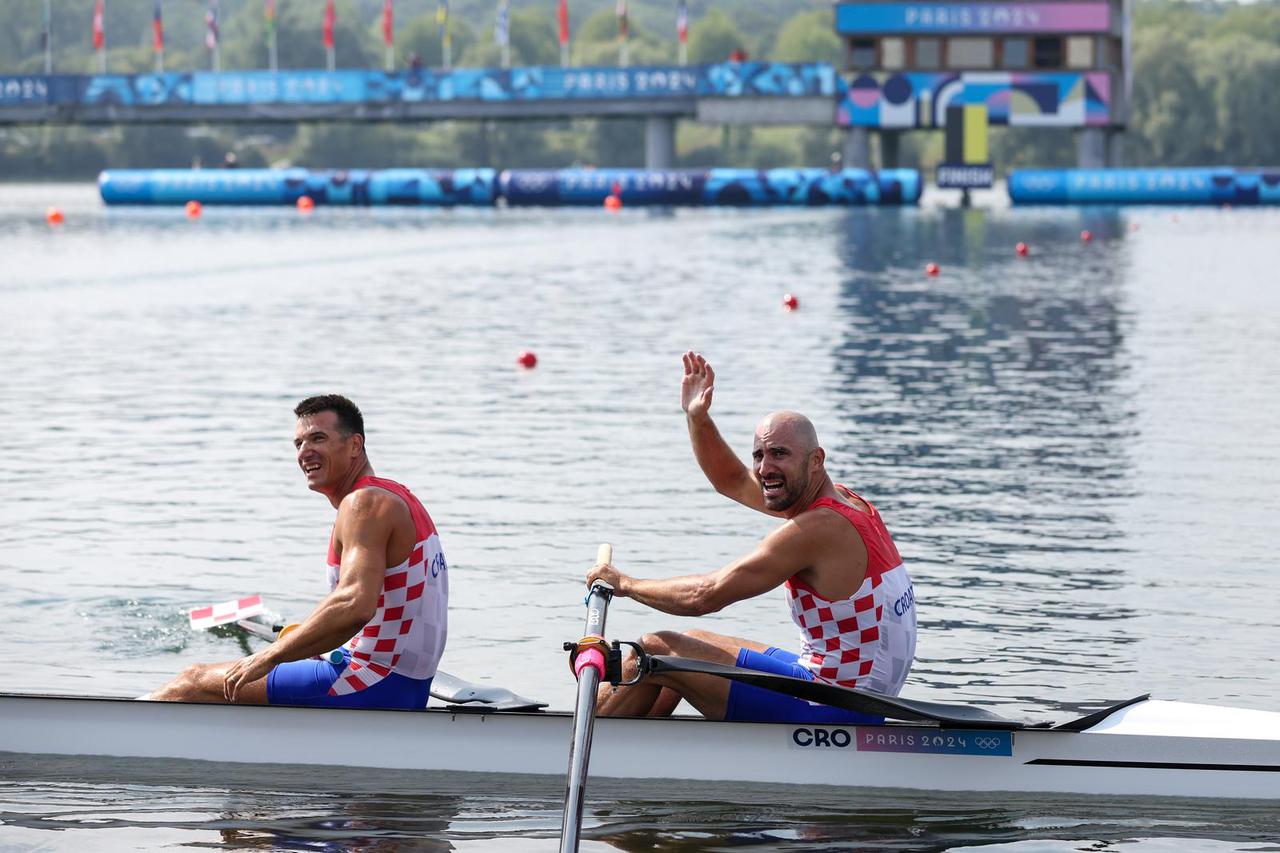 Pariz: Braća Sinković osvojila zlato na Olimpijskim igrama u dvojcu bez kormilara