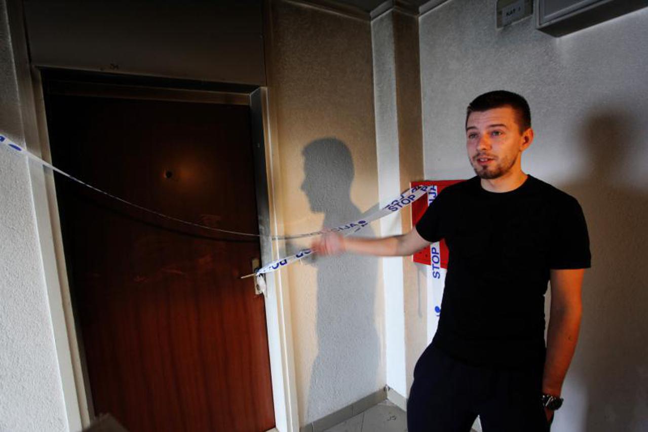 S gorućeg kauča spasio ga susjed