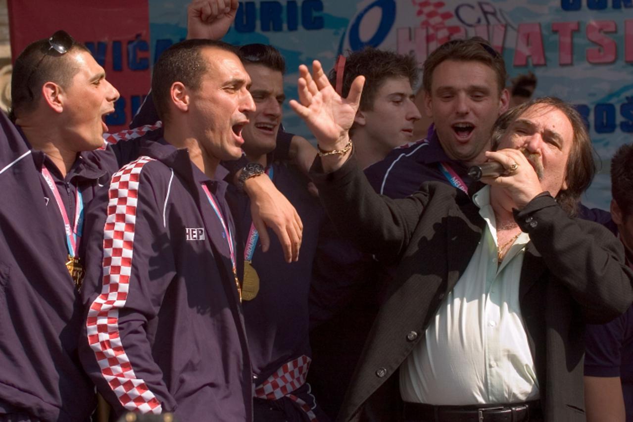 \'03.04.2007.....zagreb...spo....trg bana jelacica,docek svjetskih prvaka u vaterpolu..foto:marko prpic\'