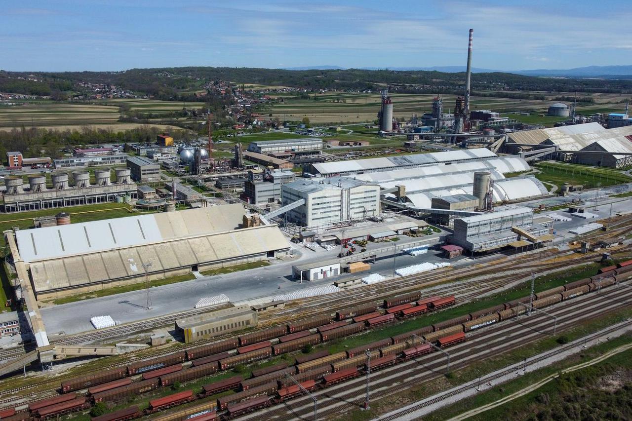 Kutina: Pogled iz zraka na tvornicu gnojiva Petrokemija d.d.