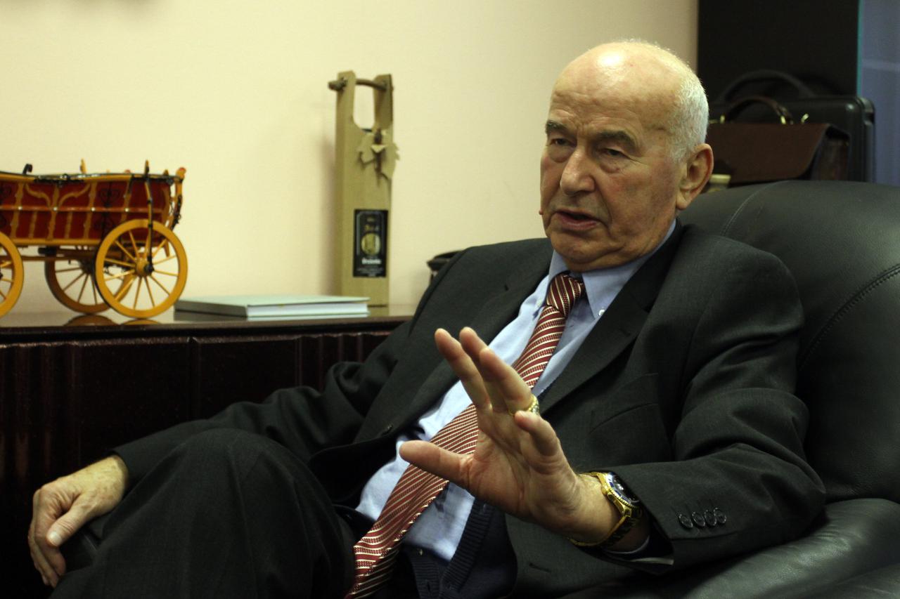 14.12.2012. Cabar - Marijan Filipovic u jednom od pogona Finvesta, u uredu i na proslavi sa radnicima tvrtke i umirovljenicima.  Photo: Goran Kovacic/PIXSELL