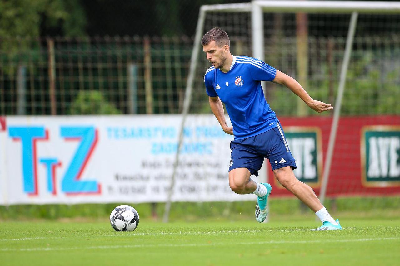 Trening nogometaša Dinama u Moravskim Toplicama