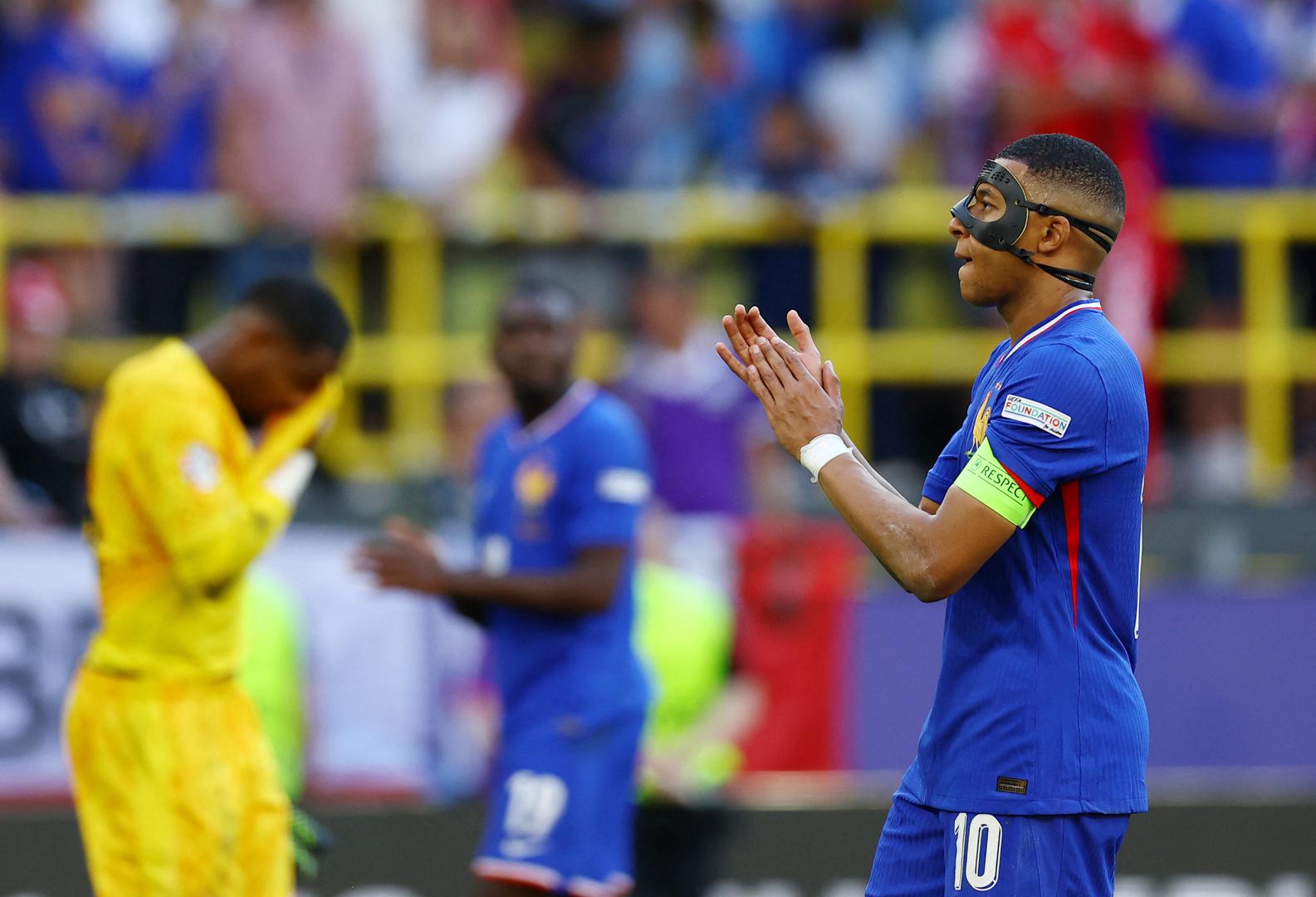 Iznenađujuće, tek na 18. mjestu nalaze se Francuzi, čija reprezentacija iz godine u godinu niže sjajne rezultate. Tek 41.000 navijača stiglo je u Njemačku kako bi dalo podršku Kylianu Mbappeu i društvu.