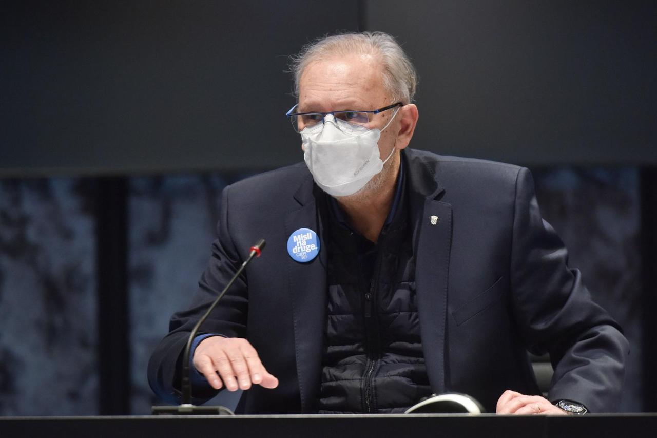 U posljednja 24 sata zabilježena su 902 nova slučaja zaraze virusom SARS-CoV-2