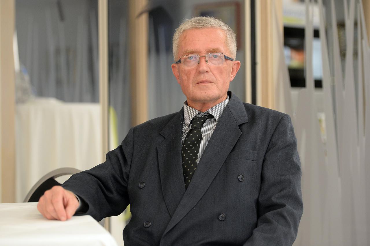 Profesor Franjo Dragicevic koji se sukobio s ucenikom