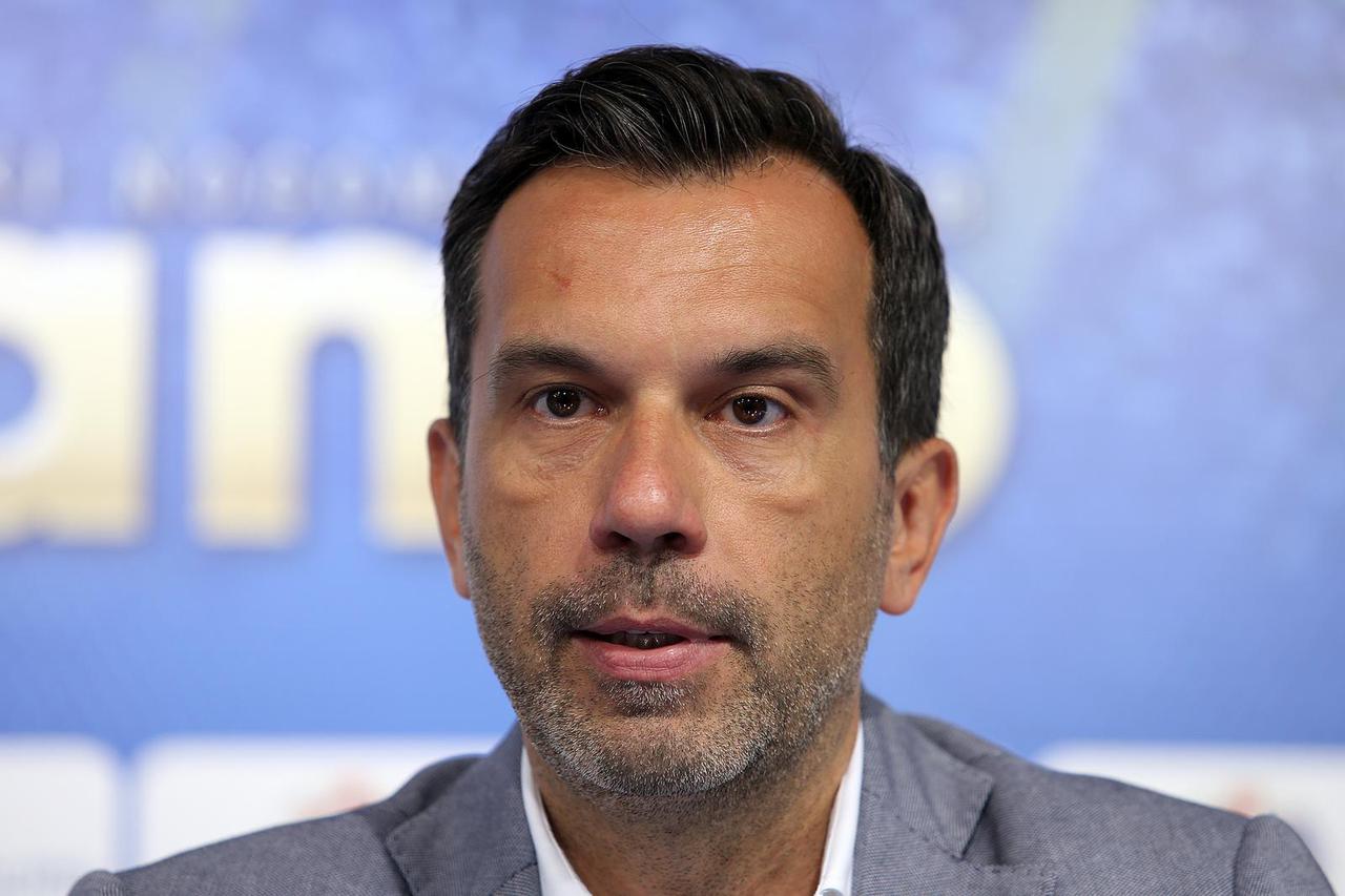 ARHIVA - 2016. Zagreb: Dani Olmo potpisao profesionalni ugovor s Dinamom