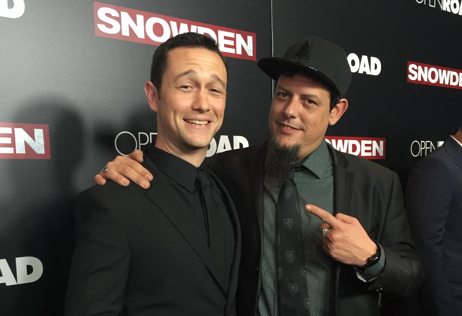 Ralph Echemendia bio je između ostalog stručni konzultant filma “Snowden” - na slici s Josephom Gordon-Levittom, glavnim glumcem iz tog filma