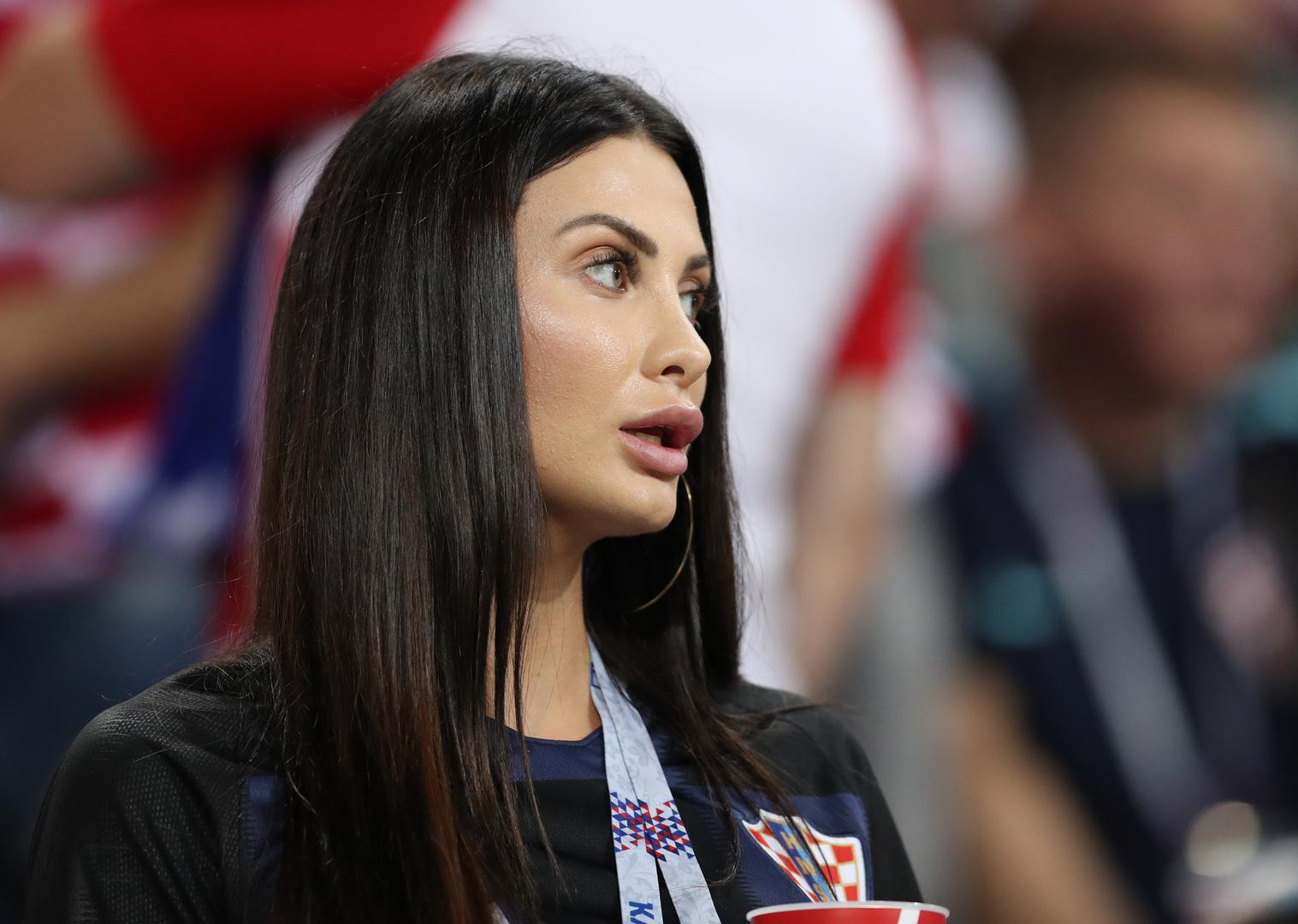 Ivana je na društvenim mrežama objavila kako su im fanovi 'upropastili' večeru.