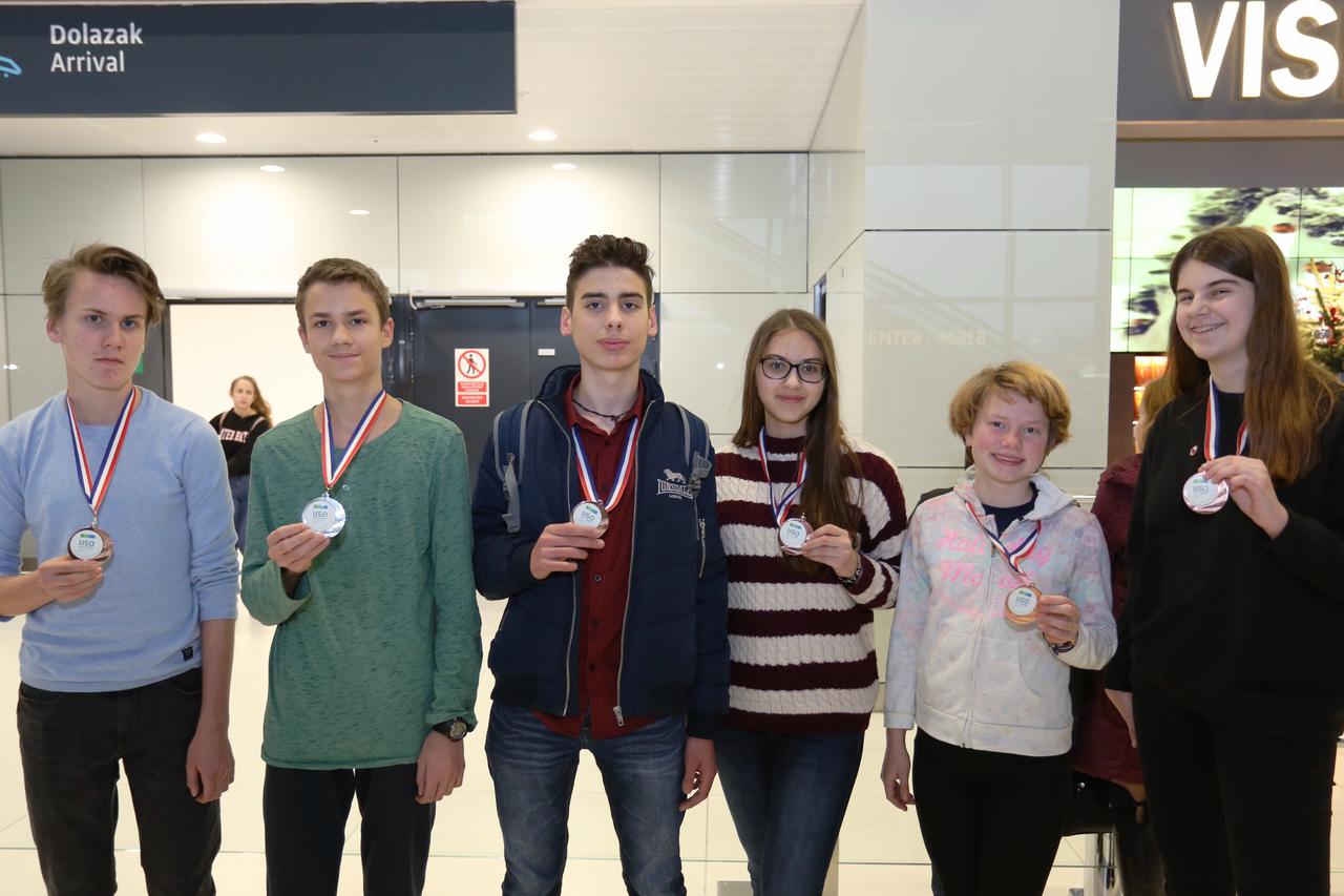 Doček učenika koji su sudjelovali na Prirodoslovnoj olimpijadi mladih