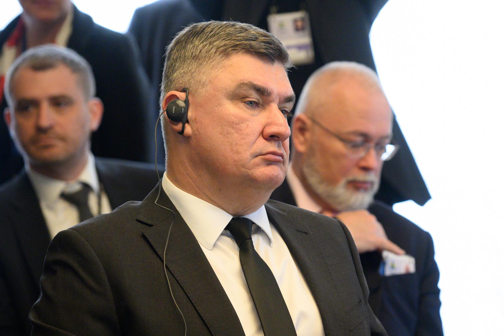 Sastanak u Brdu kod Kranja ujedno je prva vanjskopolitička aktivnost predsjednika Milanovića nakon parlamentarnih izbora u Hrvatskoj.