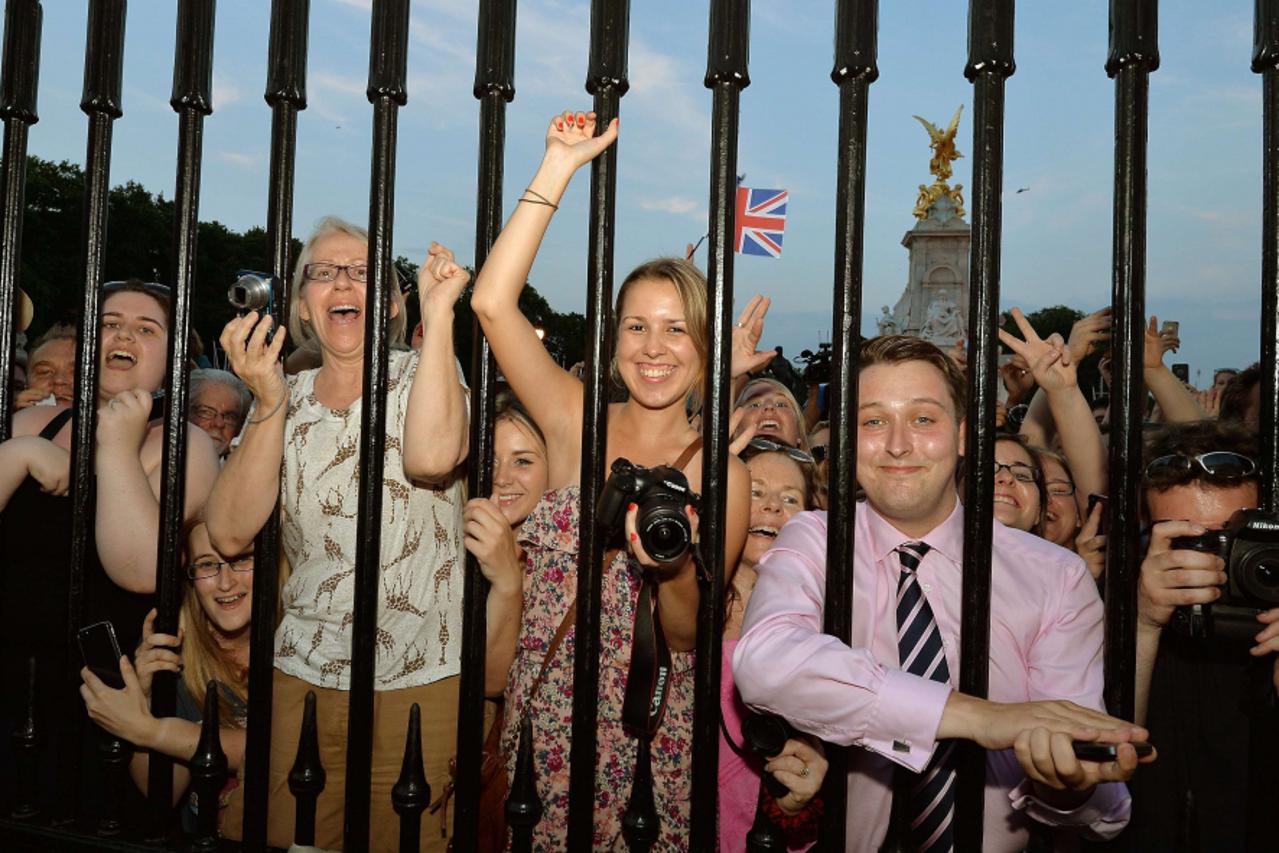 London beba slavlje (1)