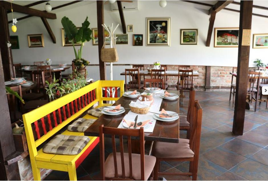 Seljačko domaćinstvo i izletište Jastrebov vrh