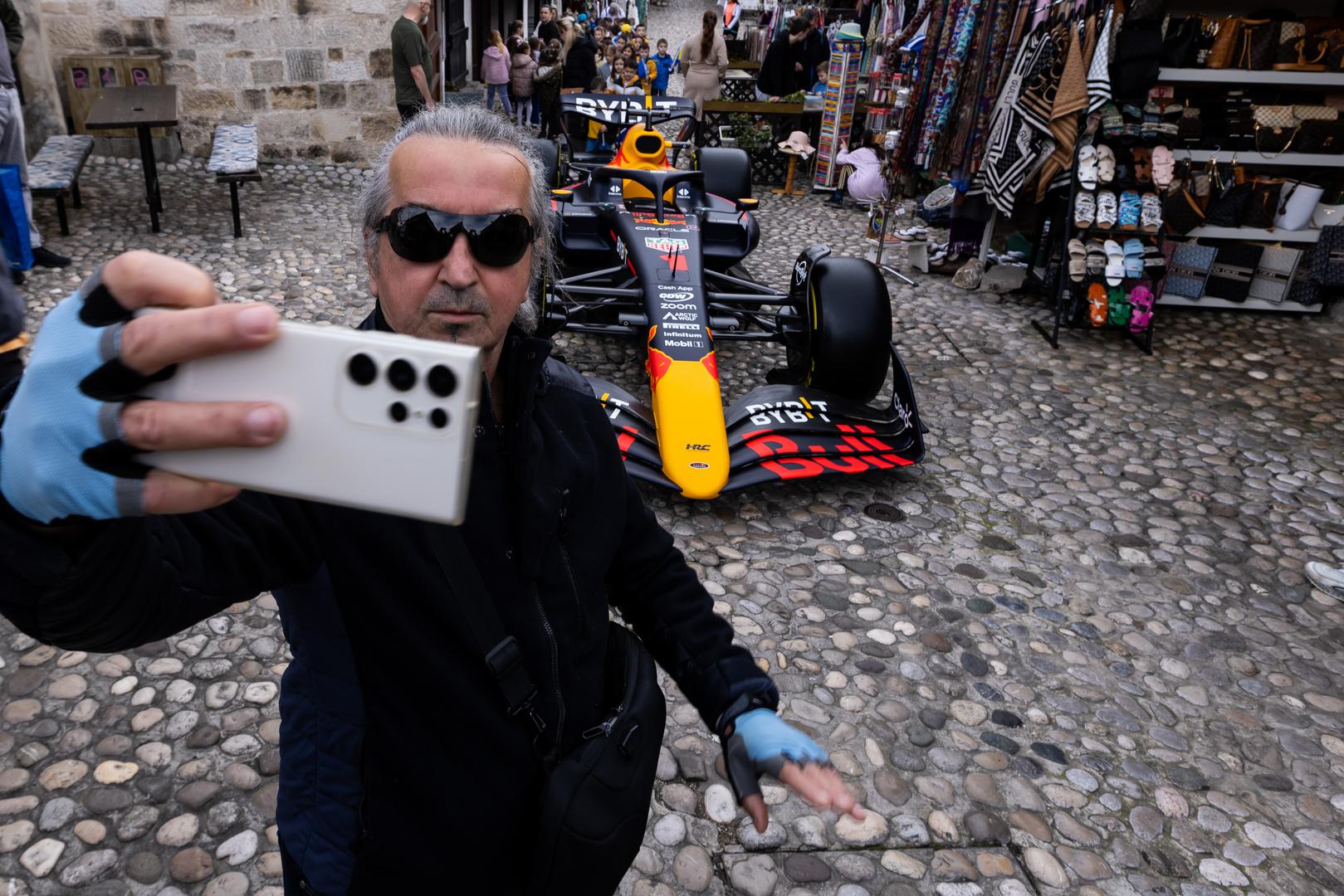 Građane Mostara jutros je iznenadio prizor koji su ugledali u Starom gradu