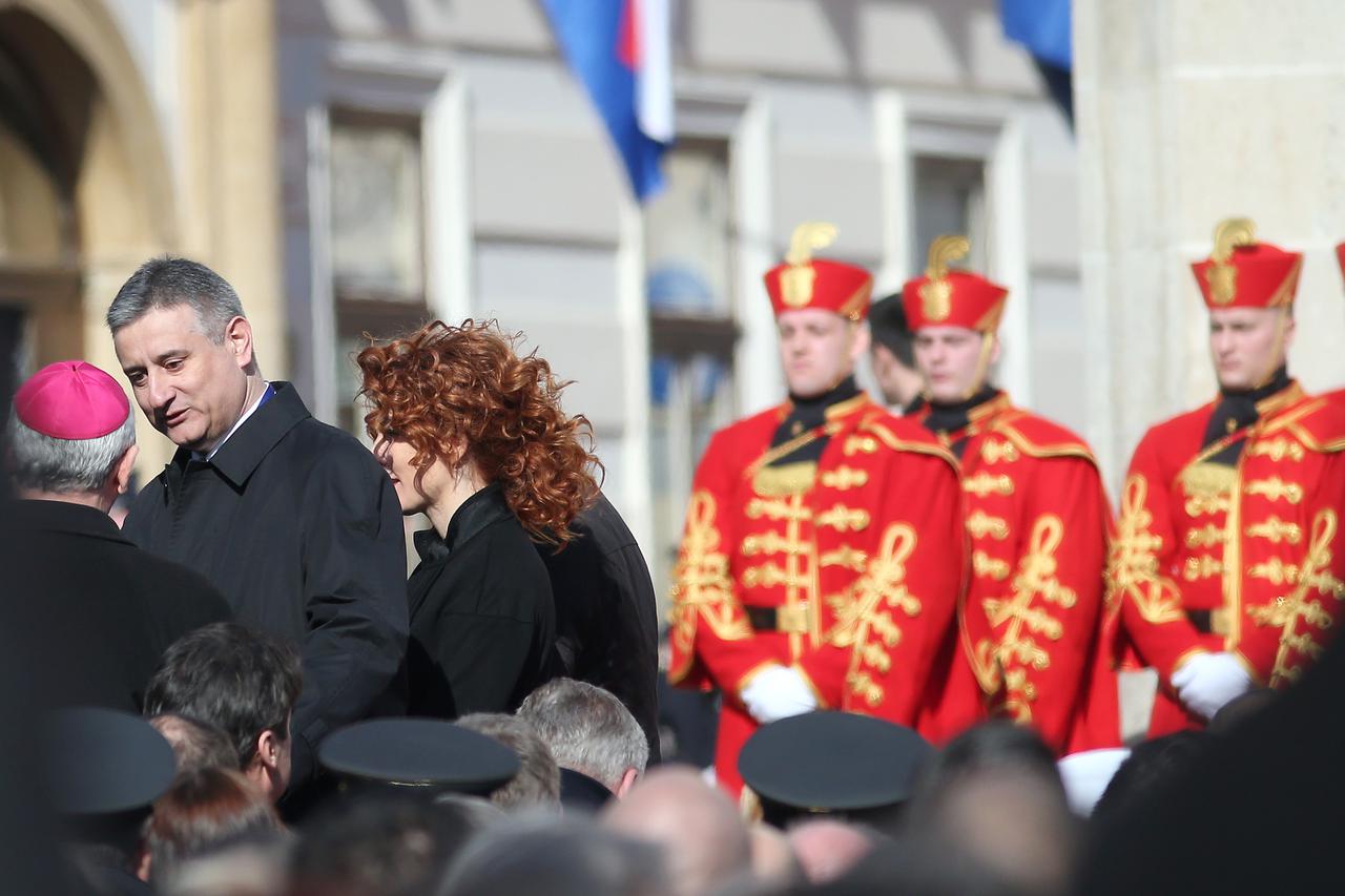 Sve je krenulo od Tomislava Karamarka, koji se aferom Konzultantica našao u neprimjerenim odnosima
