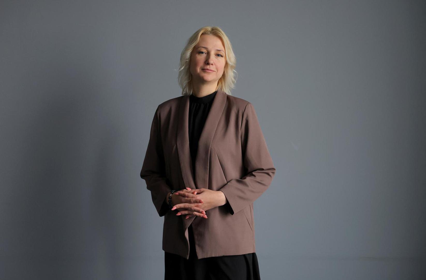 Yekaterina Duntsova, a former regional journalist who wants to run for Russian president in the March 2024 election, poses for a picture during an interview with Reuters in Moscow, Russia, November 25, 2023. REUTERS/Evgenia Novozhenina Photo: EVGENIA NOVOZHENINA/REUTERS