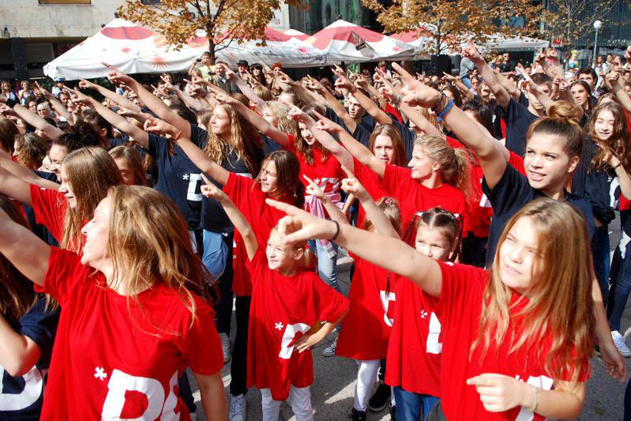 Flashmob na Cvjetnom (1)