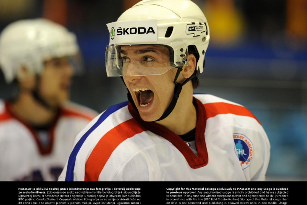'16.04.2011.,Dom Sportova, Zagreb - Svjetsko prvenstvo u hokeju divizije II domacina Hrvatske i dostiju Rumunjske. Borna Rendulic Photo: Daniel Kasap/PIXSELL'