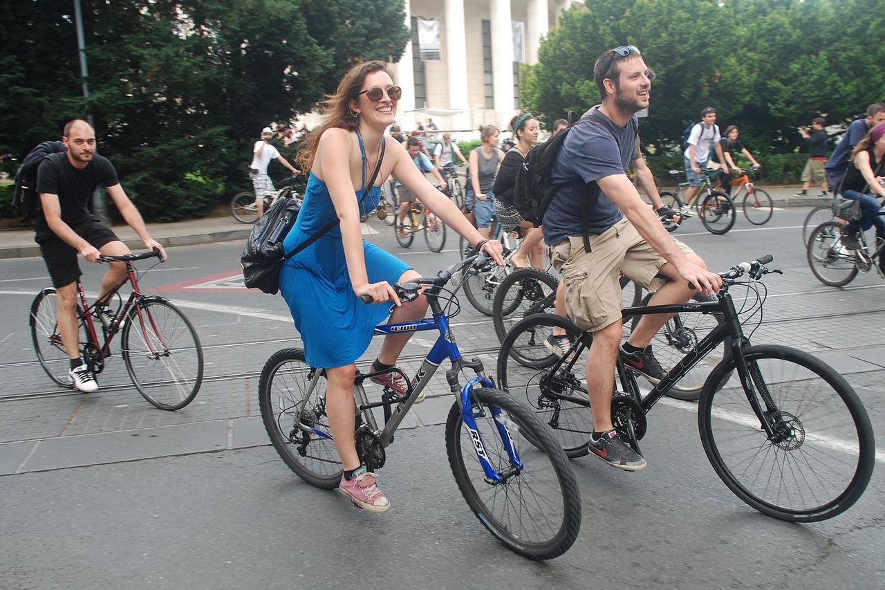 09.06.2012., Zagreb - S Trga zrtava fasizma krenula je masovna voznja biciklista u sklopu Pedalafesta kojemu je cilj popularizirati bicikl kao transportno sredstvo. Festival je organizirao Sindikat biciklista, a nastoje upozoriti na losu infrastrukturu i 