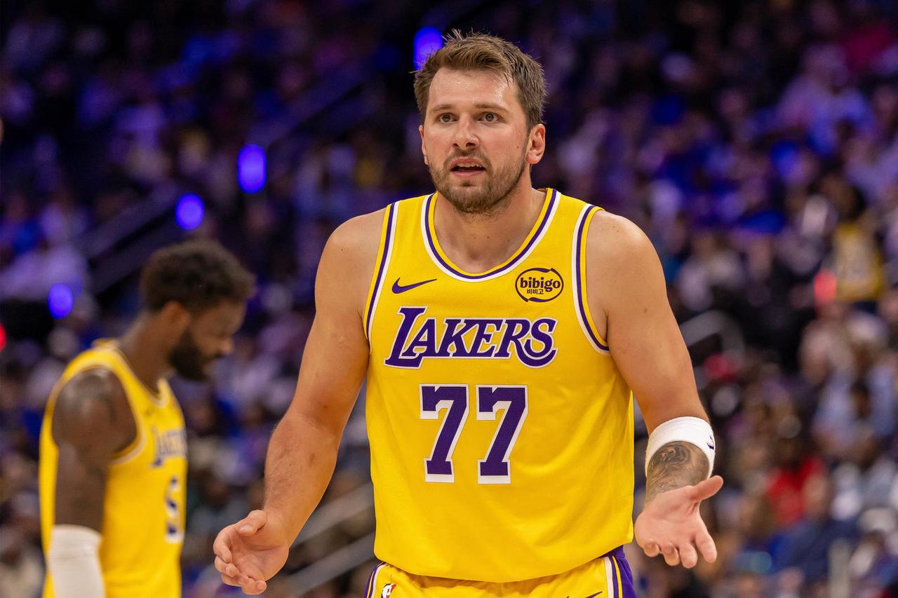 NBA: Los Angeles Lakers at Detroit Pistons