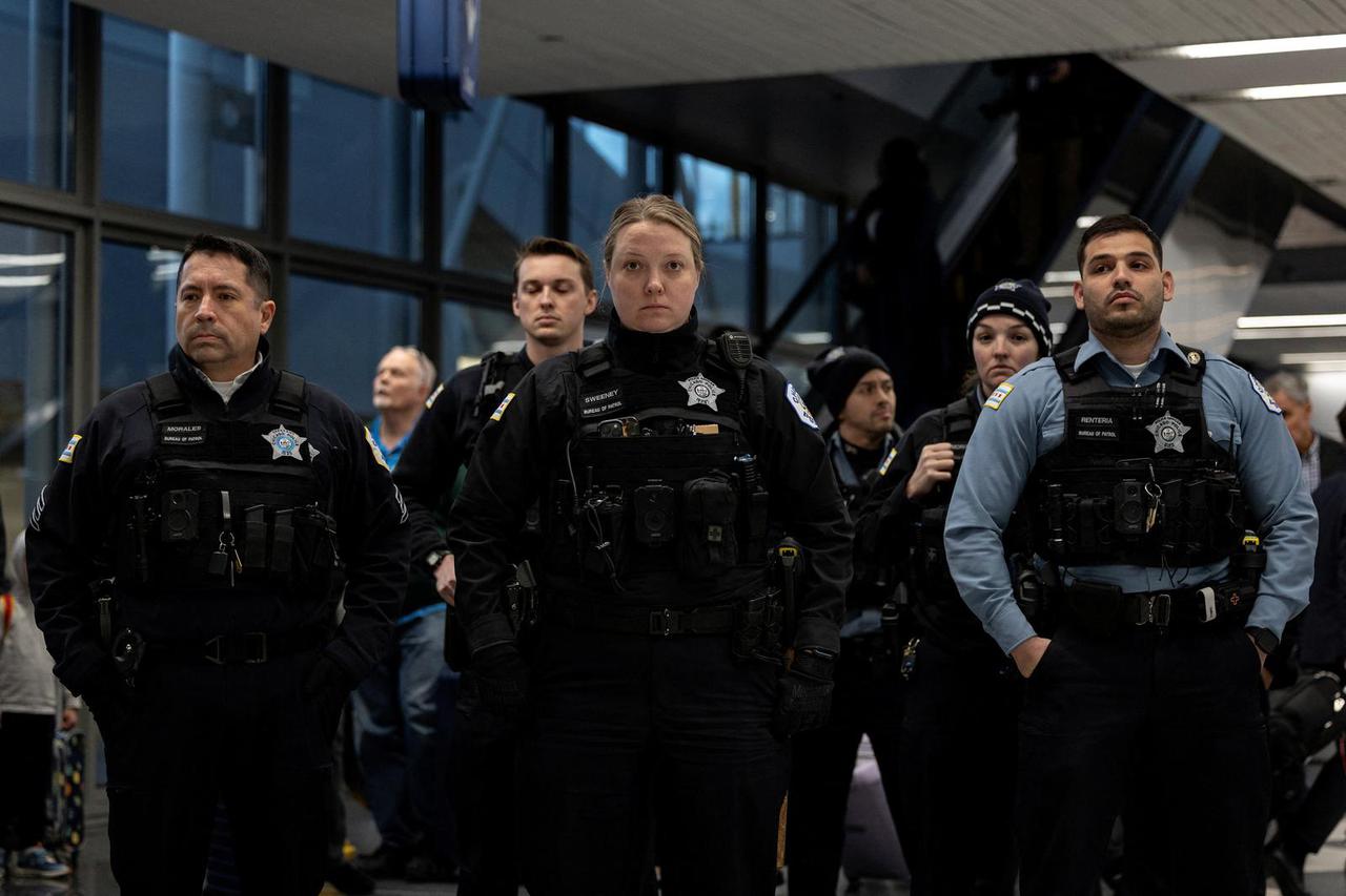 Anti-ICE protesters gather at O’hare International Airport
