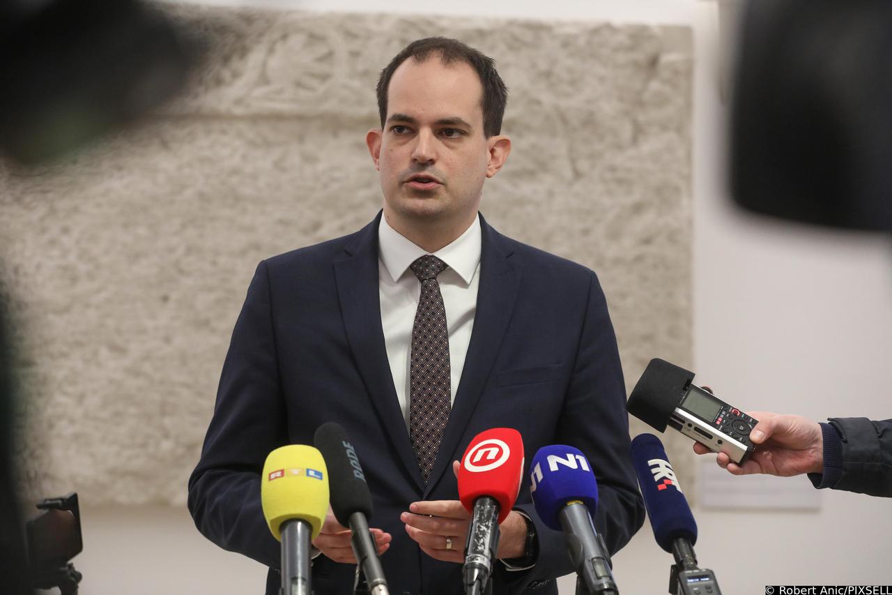 Zagreb: Ministar Malenica dao je izjavu medijima
