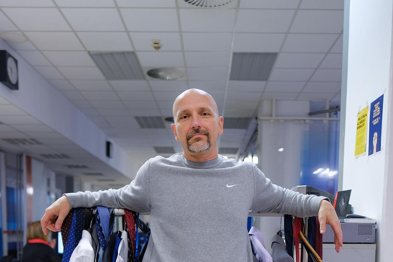 Aleksandar Stanković, voditelj i urednik emisije Nedjeljom u 2
