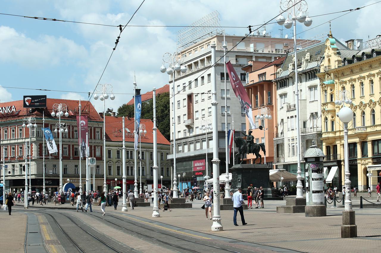 Zagreb: Šarolika gradska svakodnevnica u samom centru grada