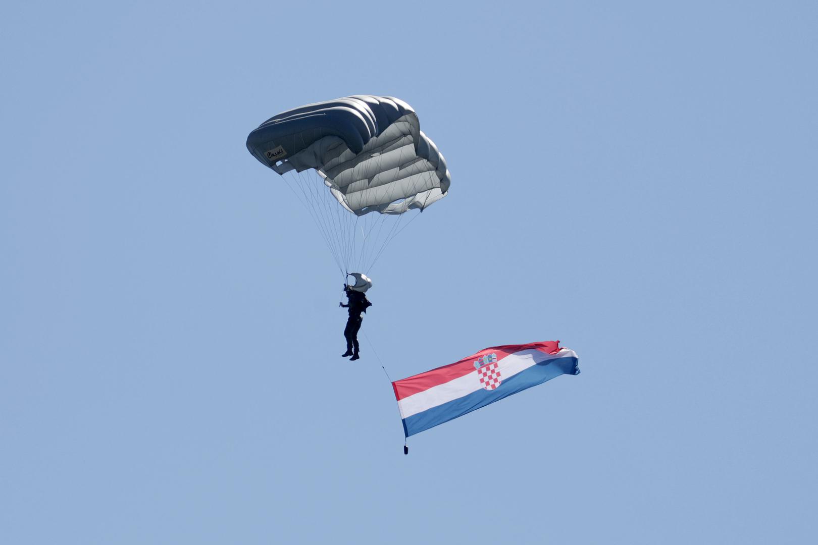 Ovogodišnji program okupio je pripadnike Hrvatskog ratnog zrakoplovstva, akrobatsku grupu Krila Oluje, specijalne postrojbe MUP-a, zrakoplove generalnog zrakoplovstva te zračne snage susjednih zemalja. Program su dodatno obogatili padobranci svojim nastupom iznad Gornje Stubice.