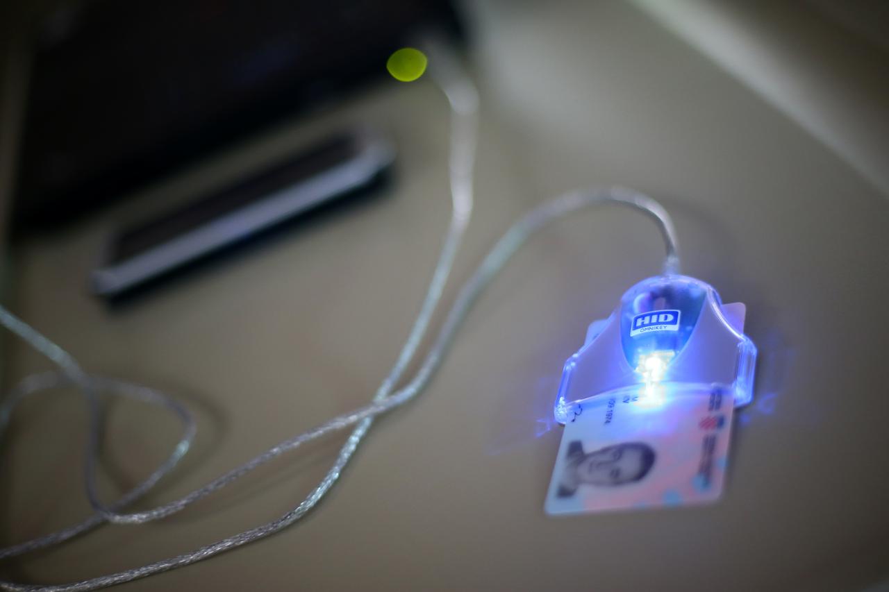 Zagreb: Ministar Ranko Ostoji? predstavio novu elektroni?ku osobnu iskaznicu