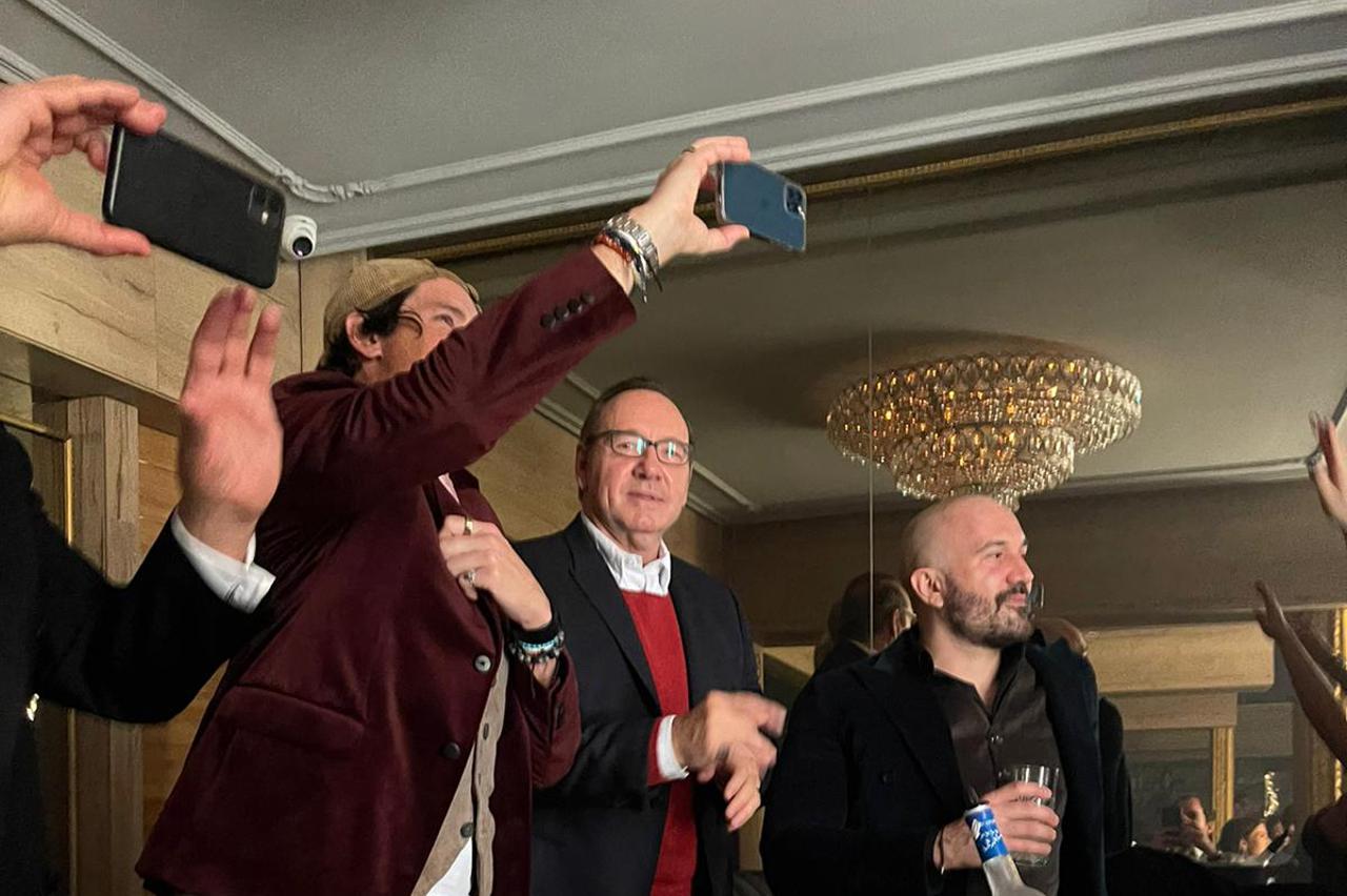 Kevin Spacey, Ewan Lovenstein, Dominik Sedlar