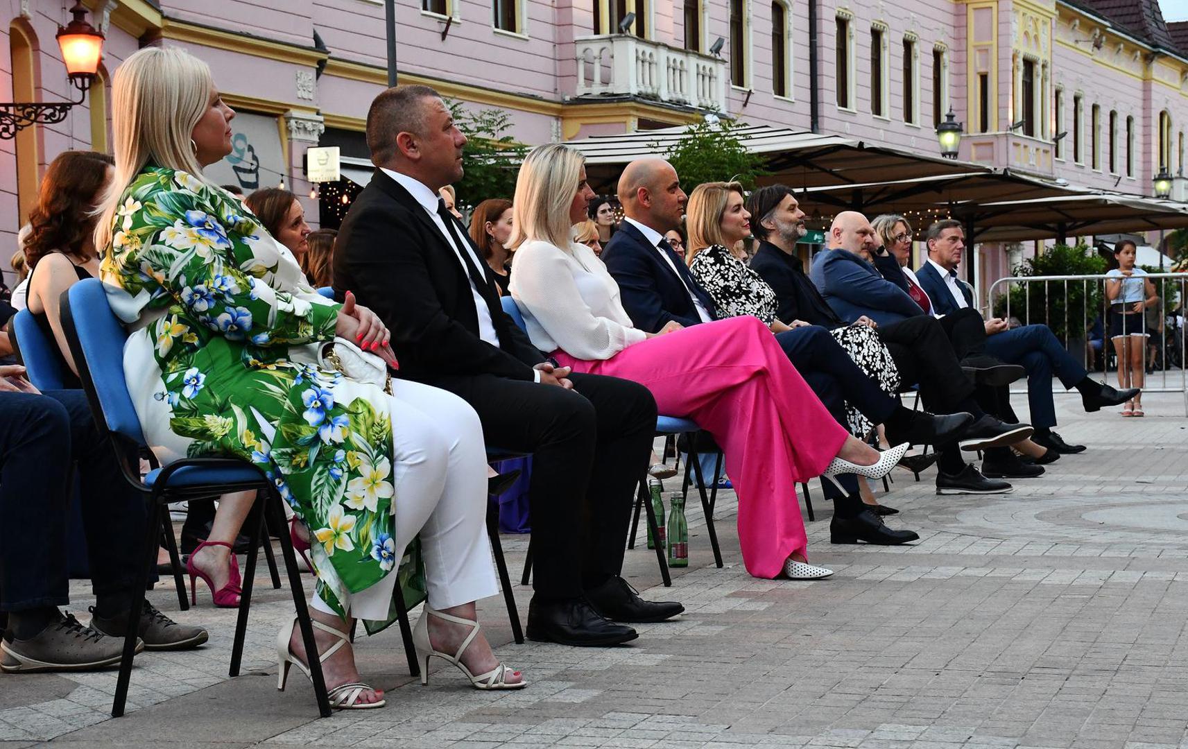 24.06.2022., Vinkovci - Zavrsna svecanost projekta Vecernjeg lista Moja.hr. Damir Dekanic, Nikolina Brnjac, Drazen Klaric, Renato Ivanus Photo: Ivica Galovic/PIXSELL