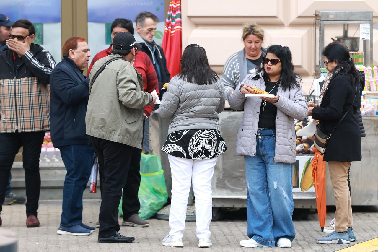 Zagreb: Cijela grupa turista odabrala kukuruz