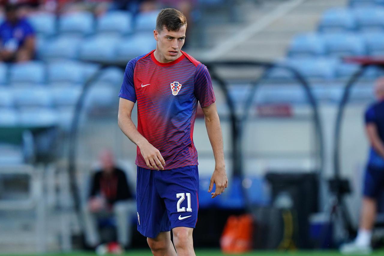 Zagrijavanje nogometaša Gibraltara i Hrvatske uoči utakmice kvalifikacija za FIFA Svjetsko prvenstvo