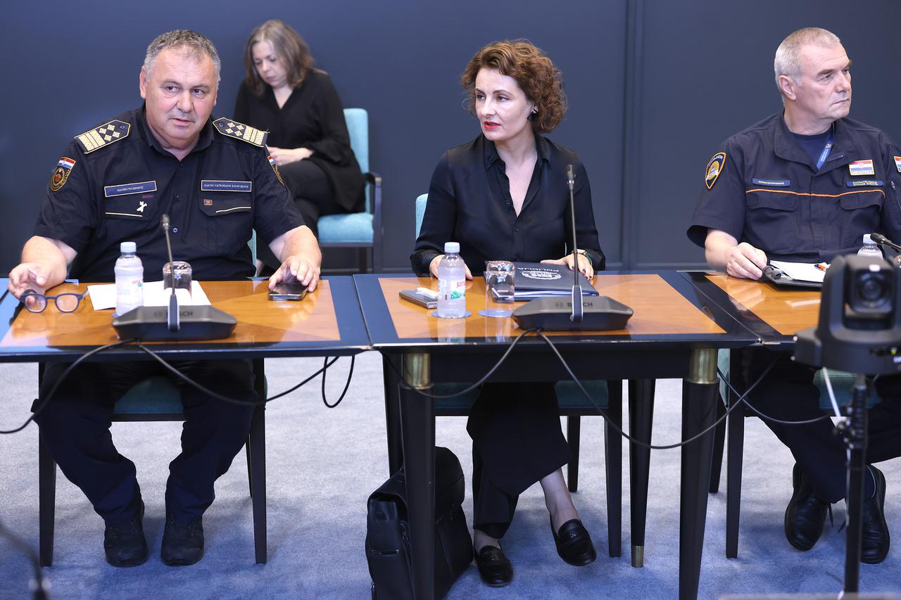 Zagreb: Odbor za unutarnju politiku i nacionalnu sigurnost o pripremama sustava vatrogastva za protupožarnu sezonu 