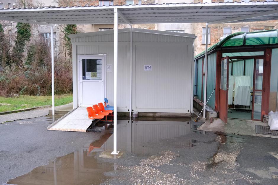 Zagreb: Poplava u Klinici za ortopediju na Šalati