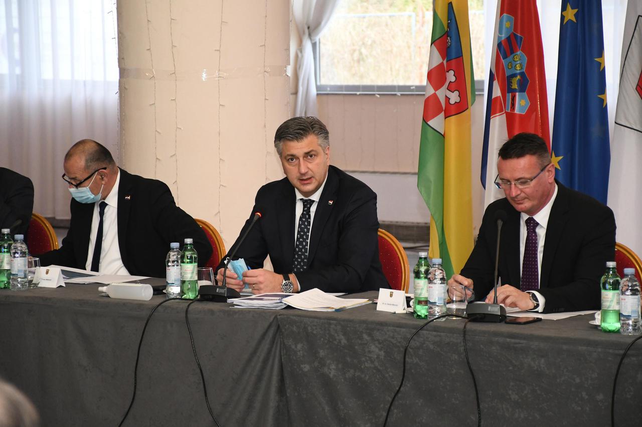 Sastanak Vlade sa županima, predstavnicima Udruge gradova i Udruge općina u Bjelovaru