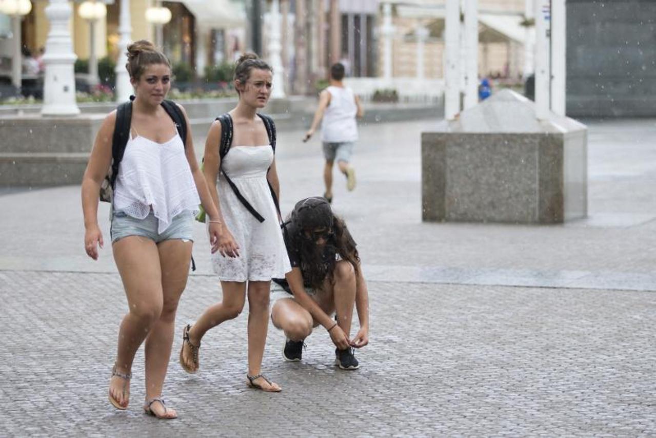 ljetni pljusak u Zagrebu