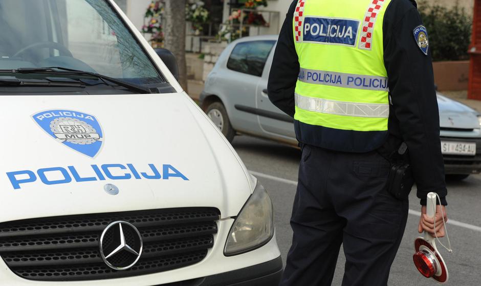 policija ilustracija