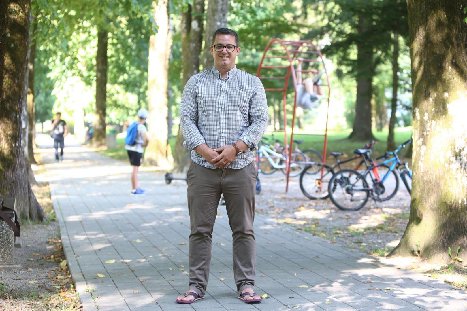13.08.2020., Delnice - Reportaza iz grada Delnice za koji je ovih dana objavljeno kako im dolazi americki lanac hotela i  shoping centri. Petar Hrg direktor Turisticke zajednice grada Delnice. Photo: Kristina Stedul Fabac/PIXSELL